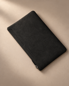 The DERVEMONT Leather Pouch