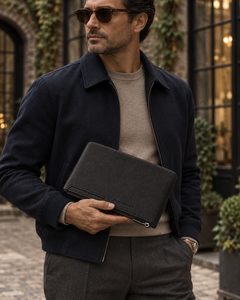 The DERVEMONT Leather Pouch